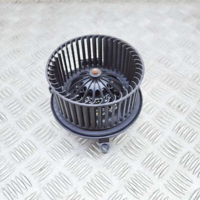 Krāsniņas ventilators/pūtējs H7822