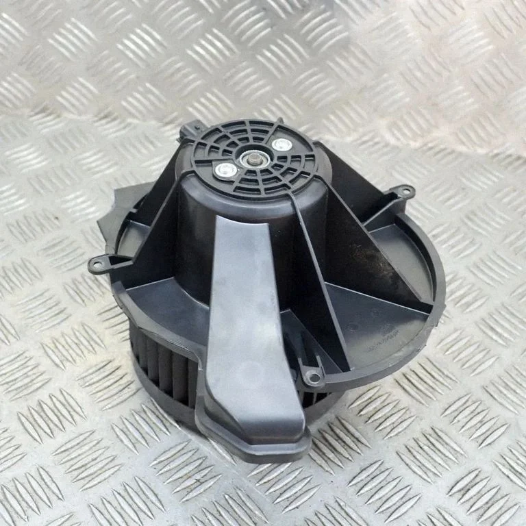Salongipuhur K9825