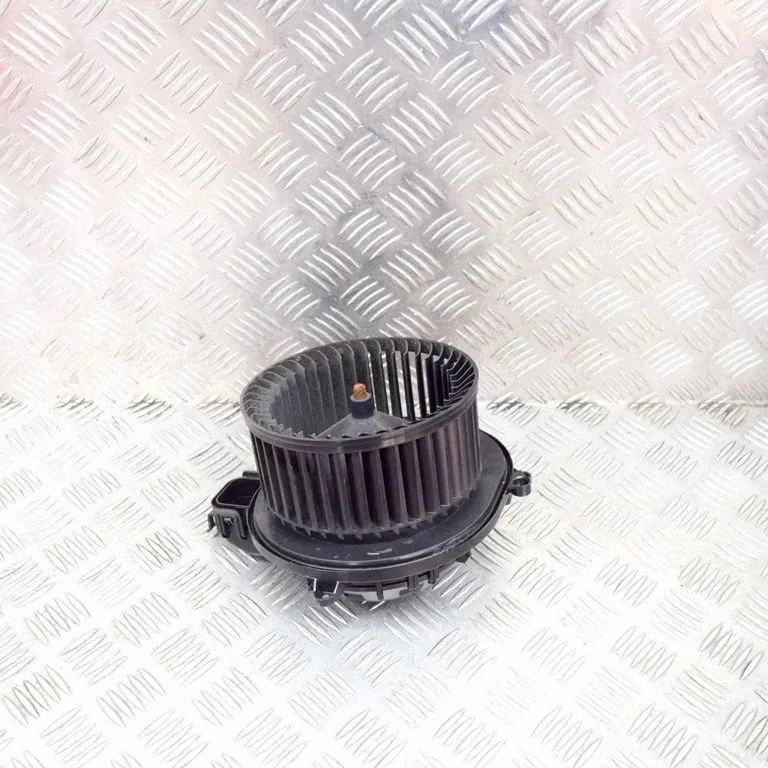 Heater fan/blower – BMW 4 Series F32 F33 (2013-2020)