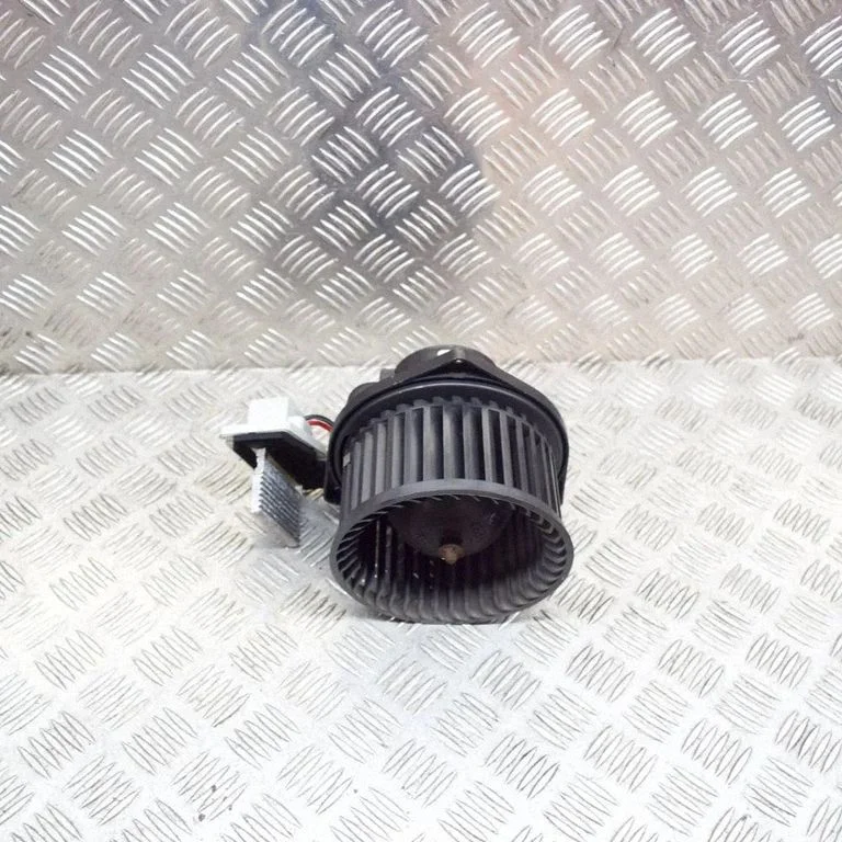 Krāsniņas ventilators/pūtējs CHA512A001