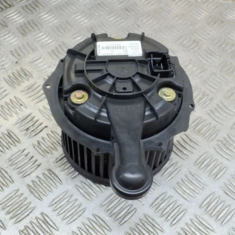 Krāsniņas ventilators/pūtējs 4R8H19846BA