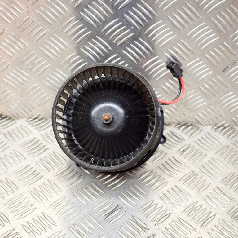 Salongipuhur CZ1163602027