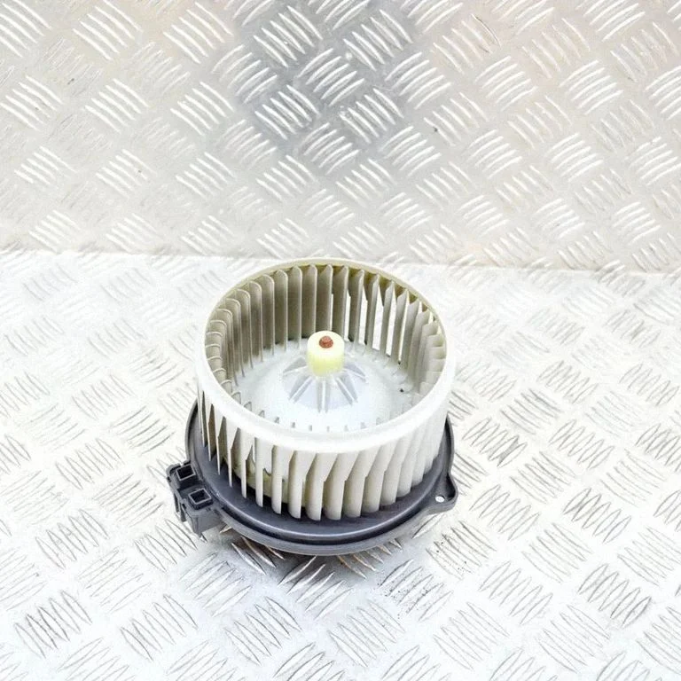 Krāsniņas ventilators/pūtējs AY2727005260