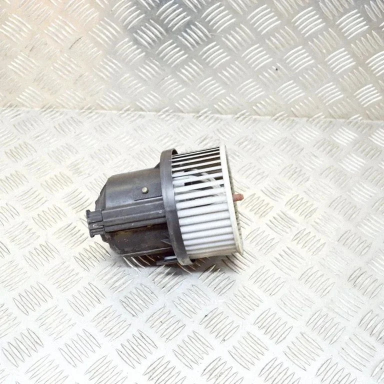 Krāsniņas ventilators/pūtējs EC129002