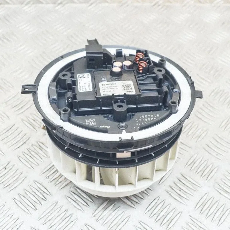 Krāsniņas ventilators/pūtējs 02729868