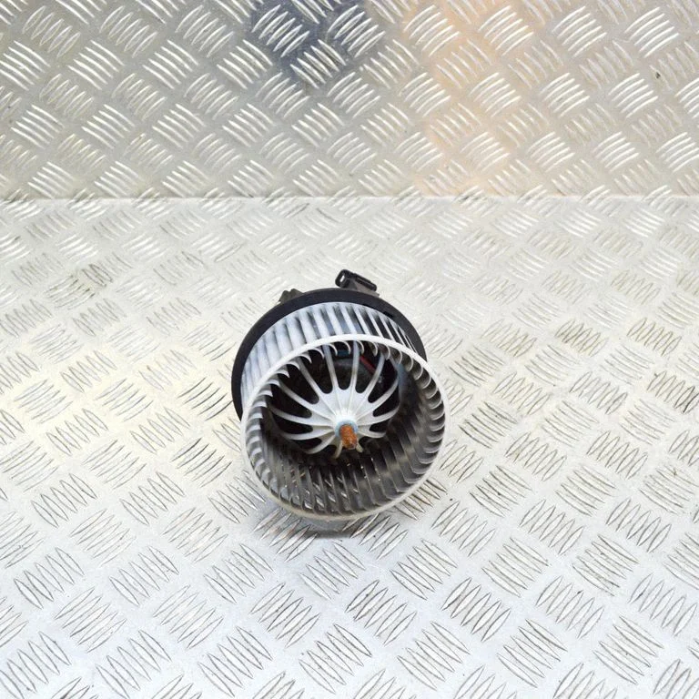 Heater fan/blower – Volvo XC70 (2008-2013)