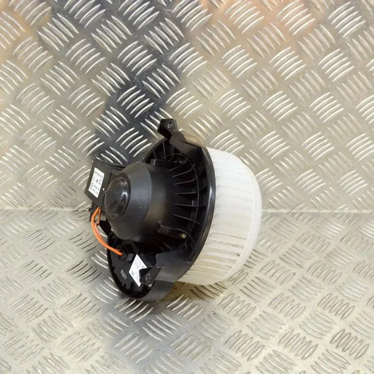 Heater fan/blower MB4998000162