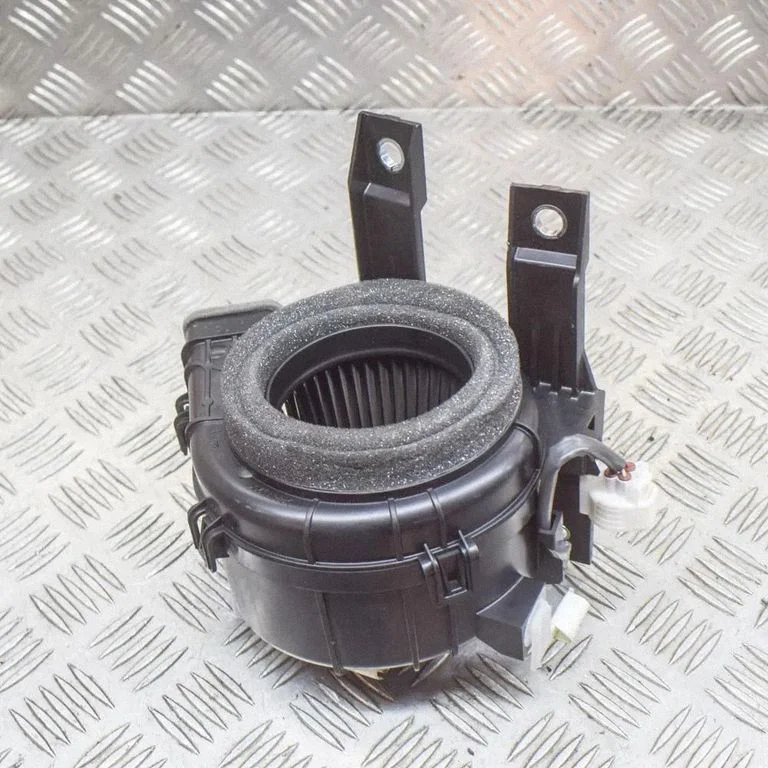 Krāsniņas ventilators/pūtējs BASF510B28