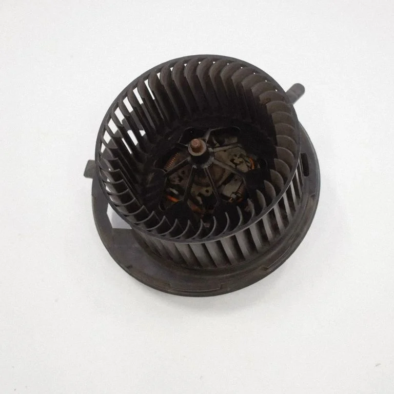 Krāsniņas ventilators/pūtējs 3C1820015N