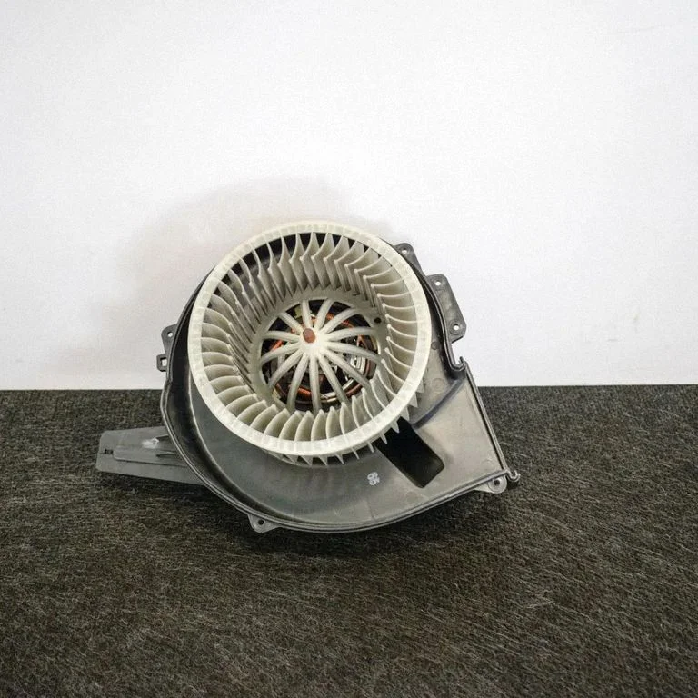 Krāsniņas ventilators/pūtējs – Audi A1 (2010-2018)