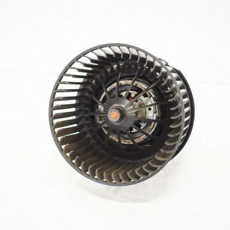 Krāsniņas ventilators/pūtējs AV6N18456BA