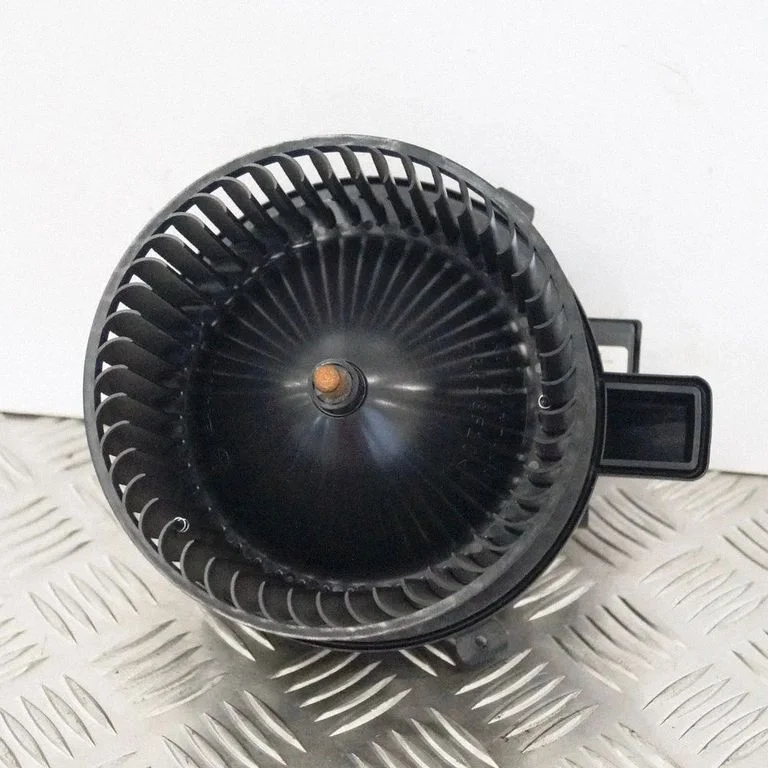 Krāsniņas ventilators/pūtējs 4M182002100
