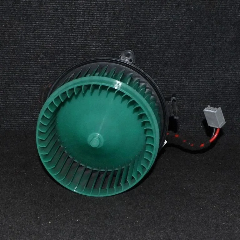Krāsniņas ventilators/pūtējs – Opel Insignia A (2008-2017)