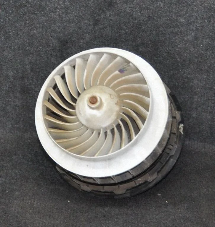 Krāsniņas ventilators/pūtējs – Mercedes-Benz C klase W205 (2014-2021)
