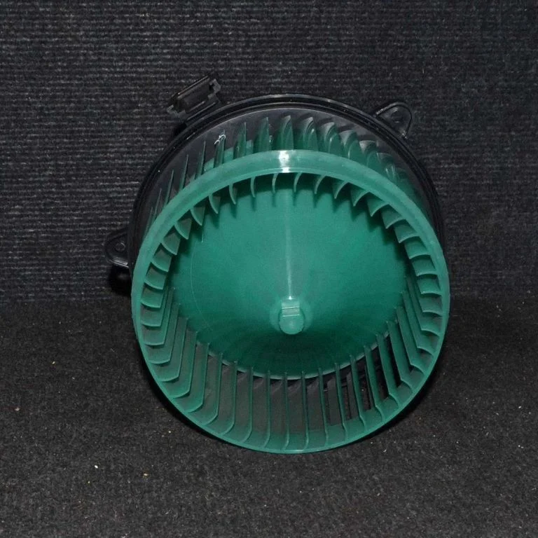 Krāsniņas ventilators/pūtējs – Opel Insignia A (2008-2017)