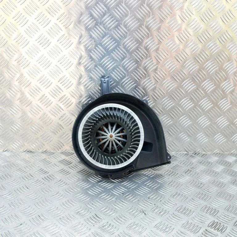 Krāsniņas ventilators/pūtējs 6Q2819015J