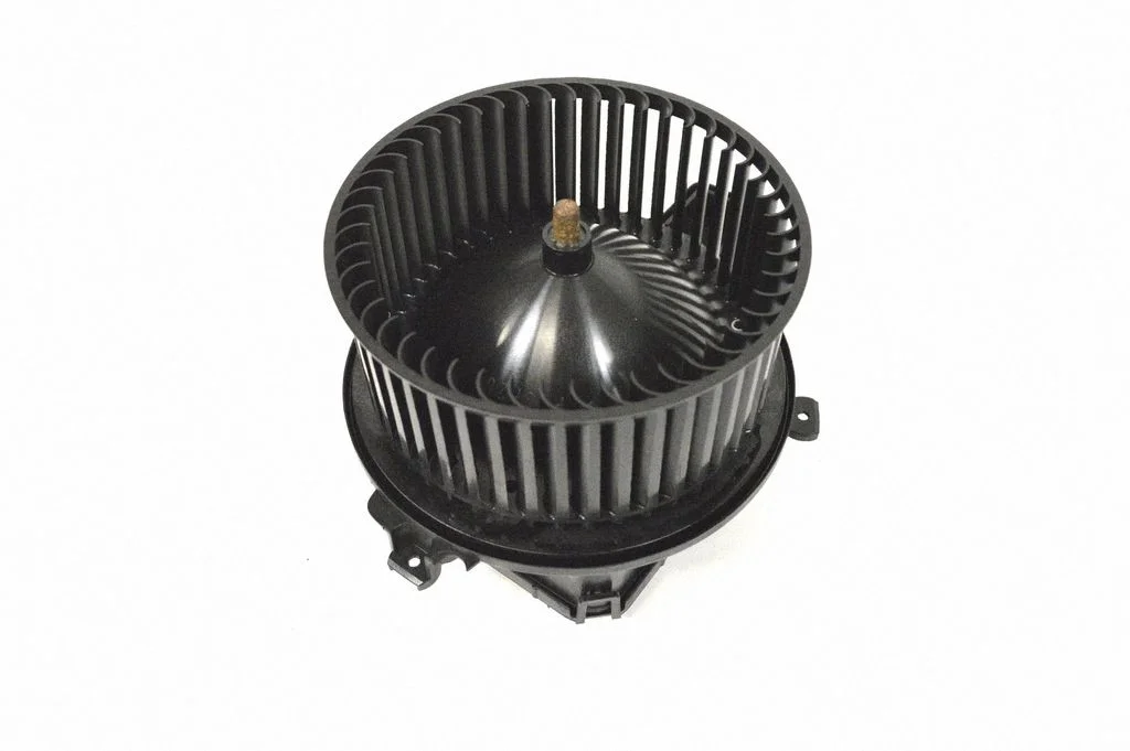 Krāsniņas ventilators/pūtējs C33153110 – Audi RS Q8 (2019-)