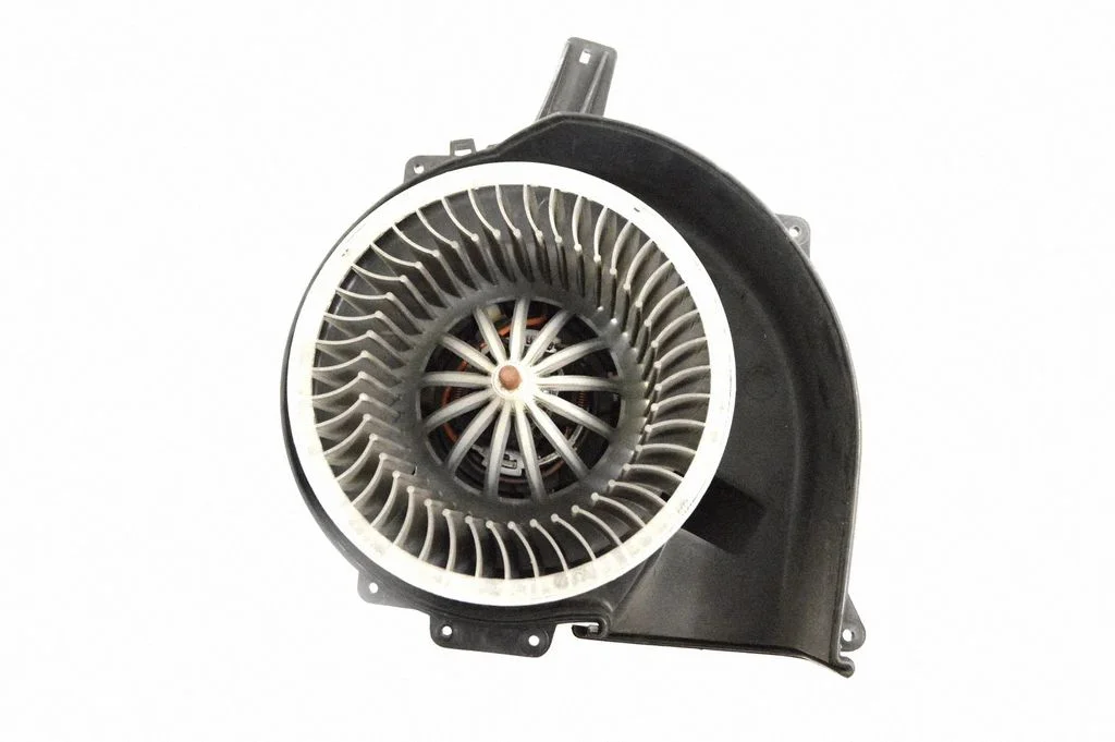 Krāsniņas ventilators/pūtējs 6Q2819015J
