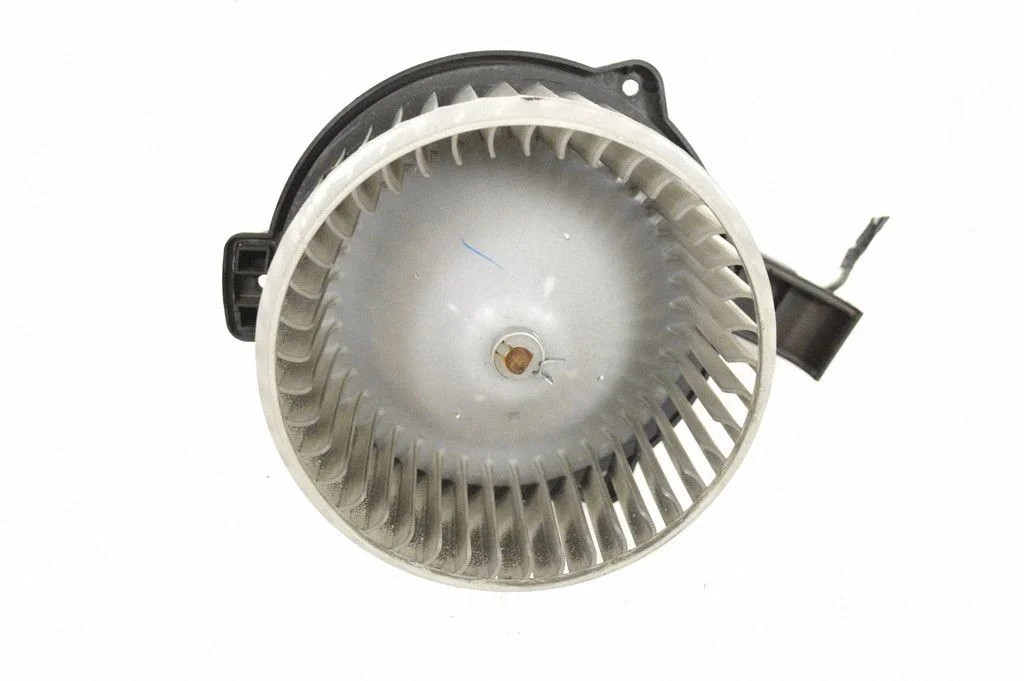 Krāsniņas ventilators/pūtējs – Land Rover Discovery 4 - LR4 (2010-2016)