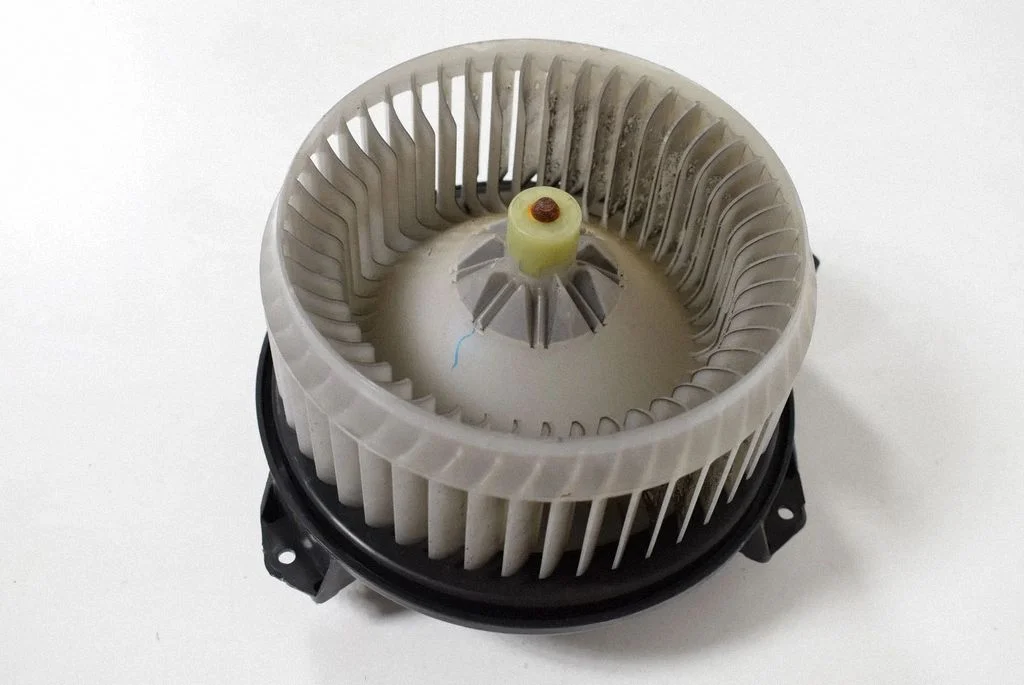 Krāsniņas ventilators/pūtējs AV2727005381