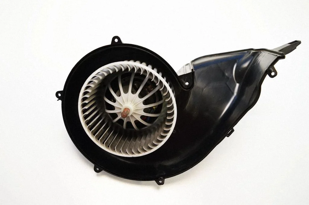 Heater fan/blower – Land Rover Discovery 4 - LR4 (2010-2016)