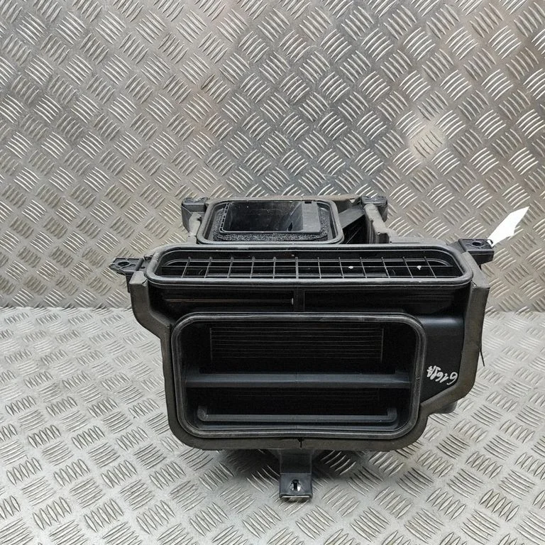 Obudowa nagrzewnicy – komplet 97100KL000