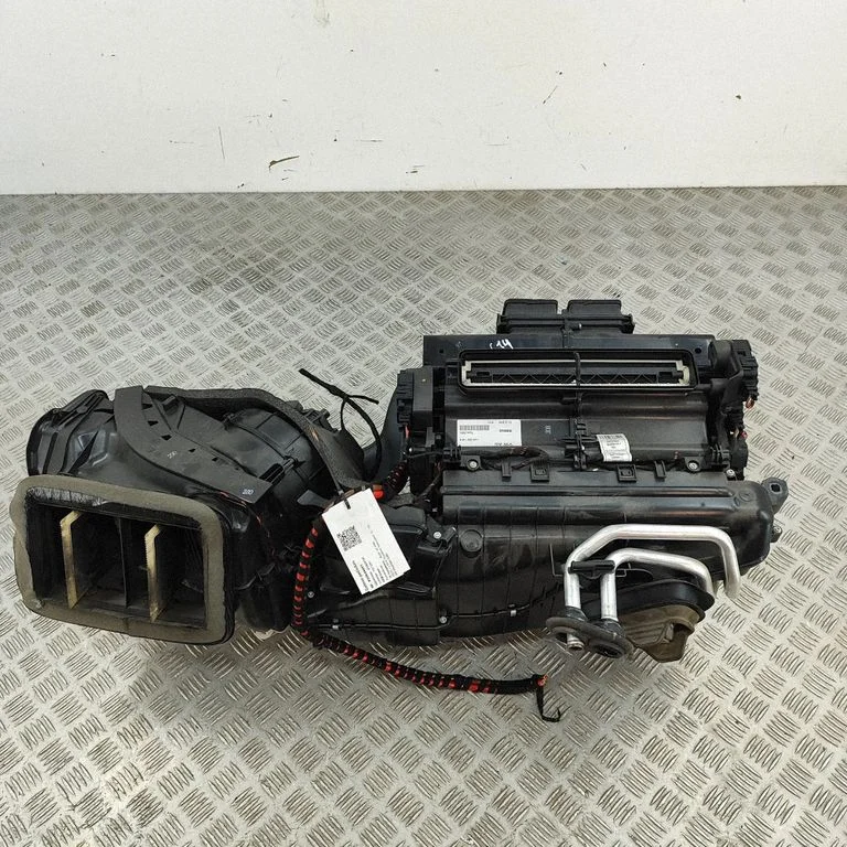 Salongi kütte- ja kliimaploki komplekt – Audi Q7 4M (2015-)