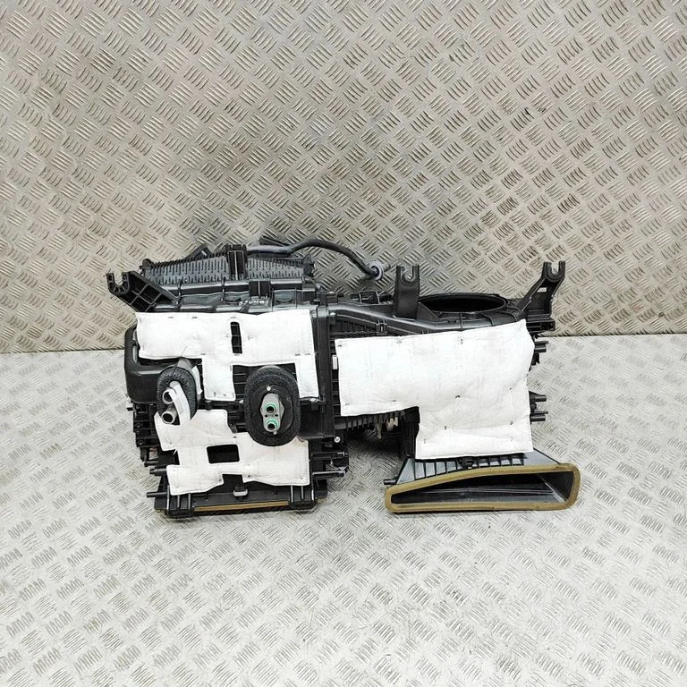 Salona klimata mezgla komplekts 97205P2000