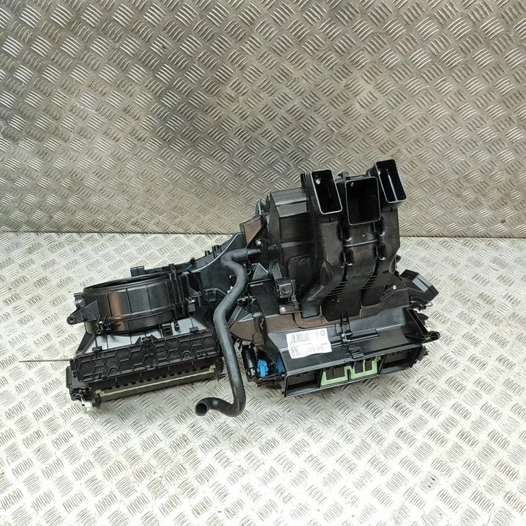 Salongi kütte- ja kliimaploki komplekt 5QE816005B