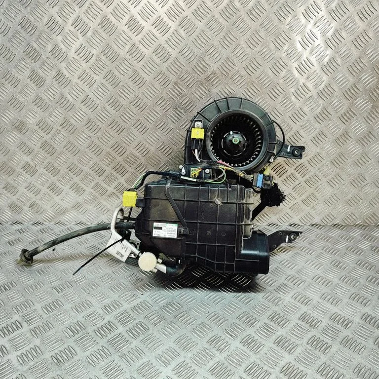 Interior heater climate box assembly – Opel Vivaro (2014-2018)