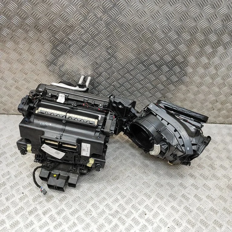 Interior heater climate box assembly 4K0819513A