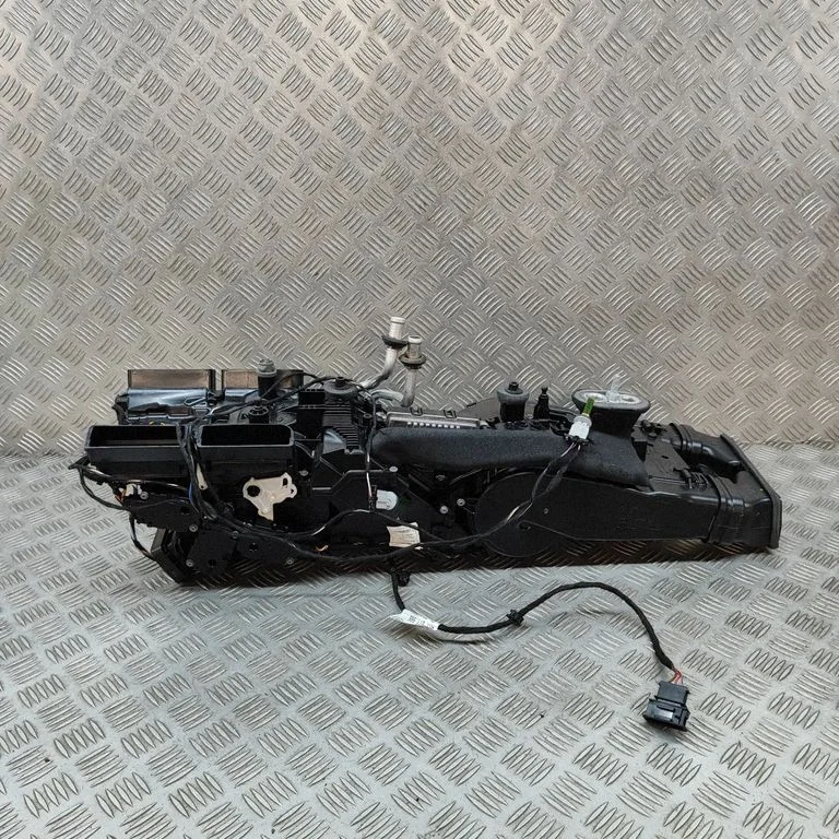 Interior heater climate box assembly 4M0820356A