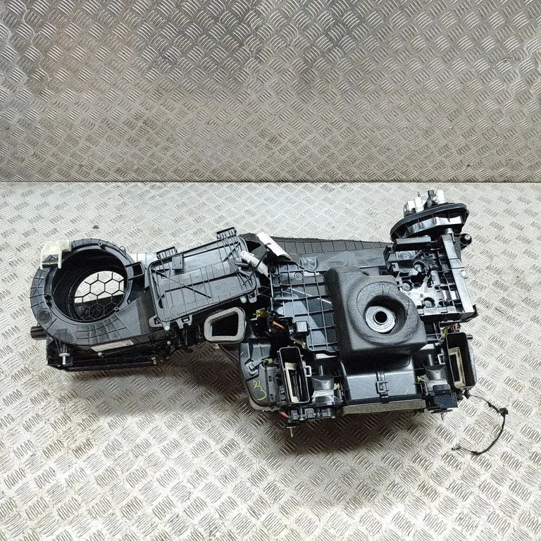 Salona klimata mezgla komplekts 6805839