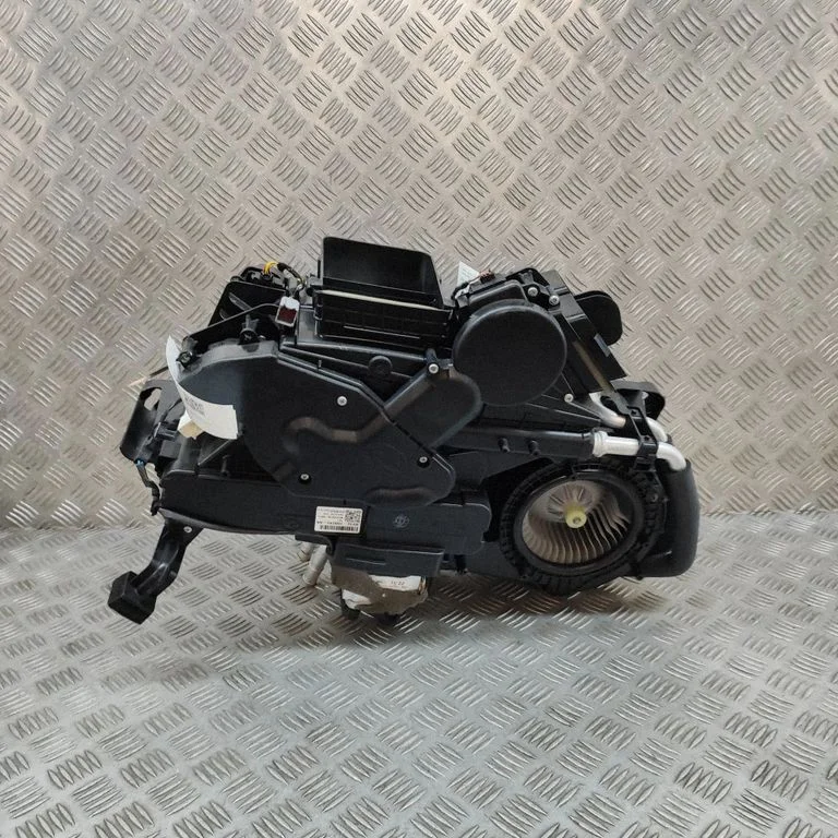 Salona klimata mezgla komplekts HY3218D283AA