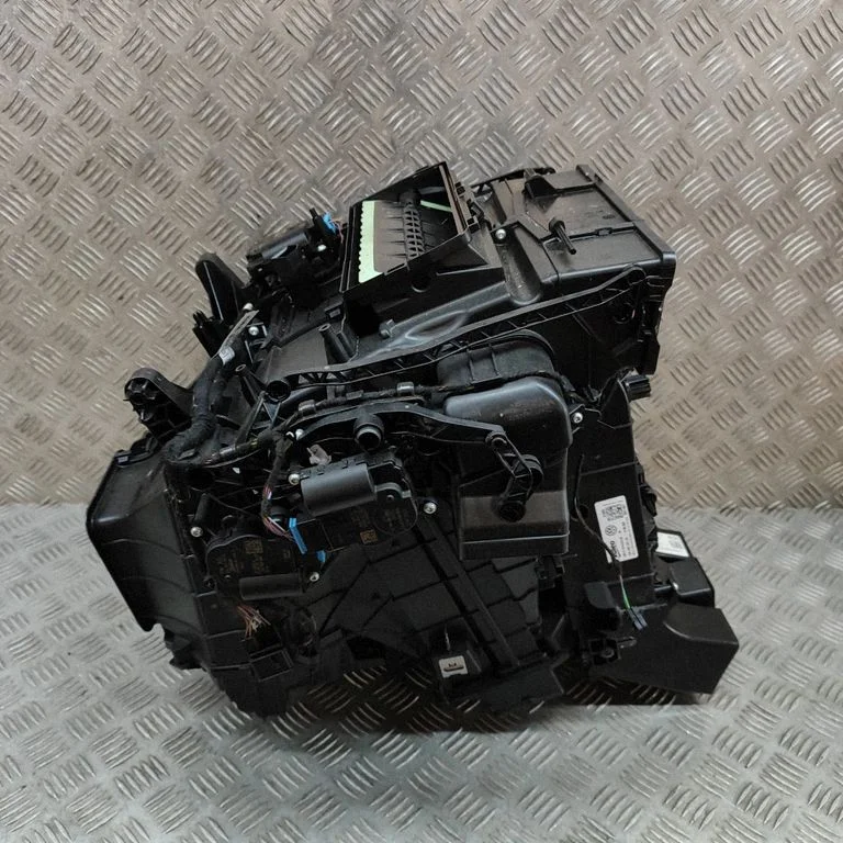 Obudowa nagrzewnicy – komplet – Volkswagen ID.3 (2019-)