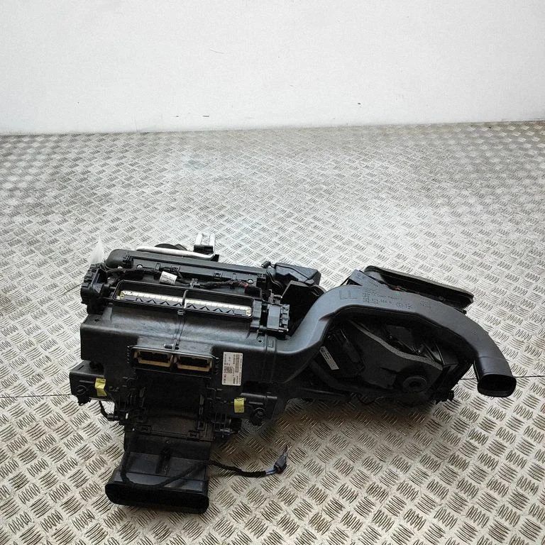 Salona klimata mezgla komplekts 4M1820021B
