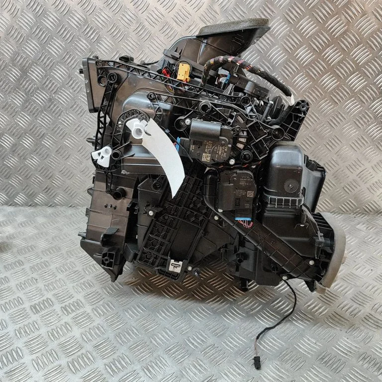 Obudowa nagrzewnicy – komplet – Volkswagen ID.3 (2019-)