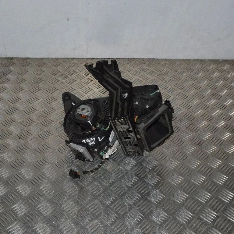 Obudowa nagrzewnicy – komplet – Mercedes-Benz Klasa ML W164 (2005-2011)