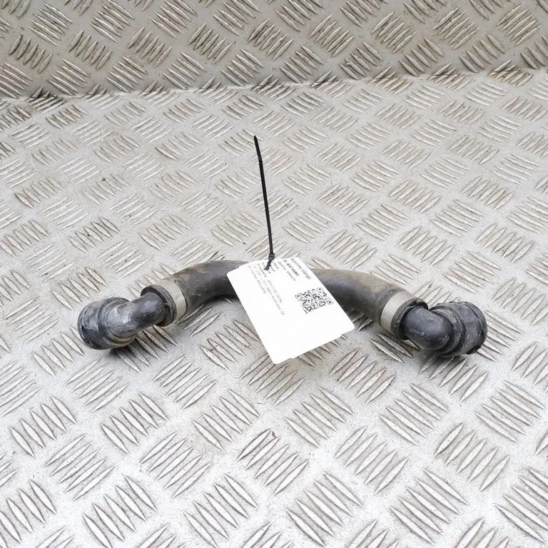 Motora dzesēšanas caurule (-es)/šļūtene (-es) A2938306800