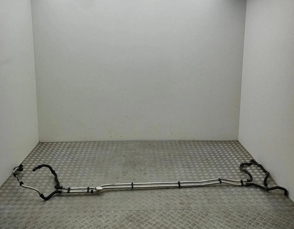 Motora dzesēšanas caurule (-es)/šļūtene (-es) 126666113