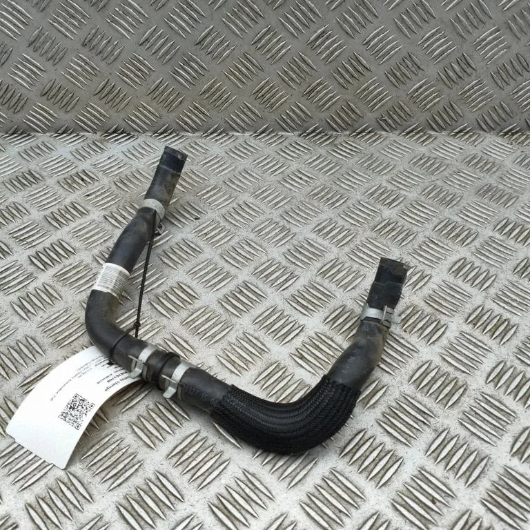 Motora dzesēšanas caurule (-es)/šļūtene (-es) 369300E655