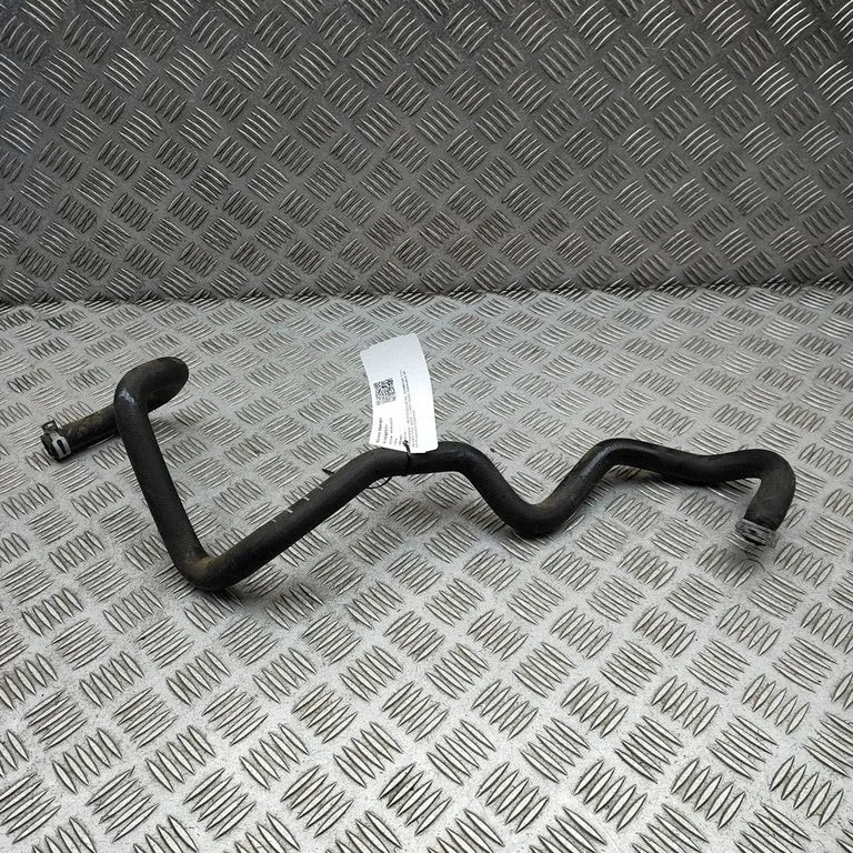 Motora dzesēšanas caurule (-es)/šļūtene (-es) A9108304800