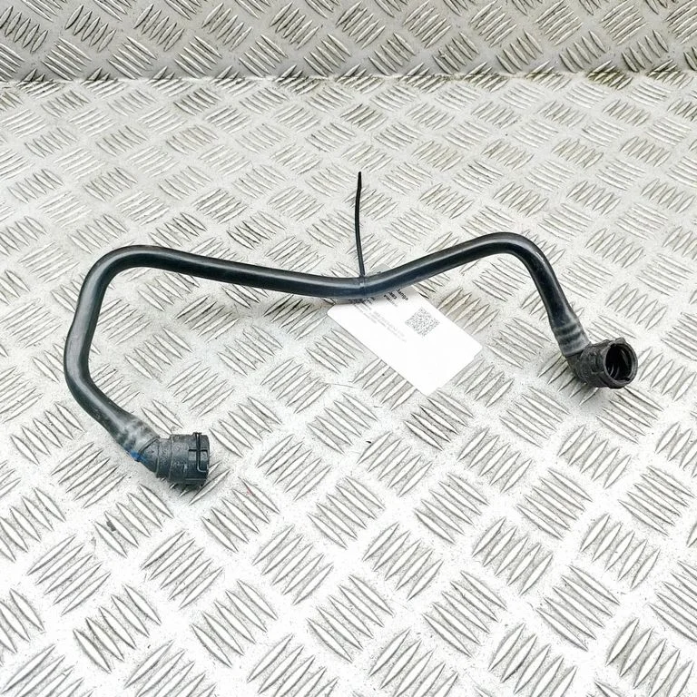 Motora dzesēšanas caurule (-es)/šļūtene (-es) A2975010100
