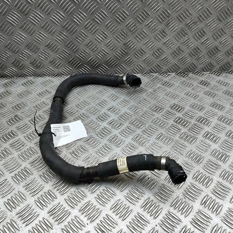 Motora dzesēšanas caurule (-es)/šļūtene (-es) A2978301502