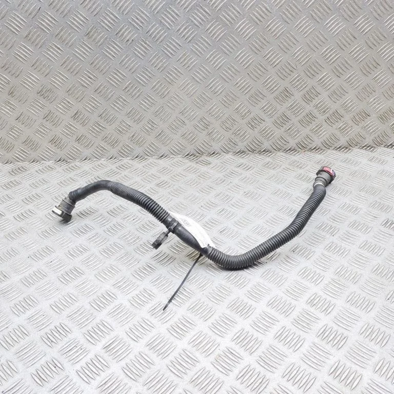 Engine coolant pipe/hose 375Y2CV230