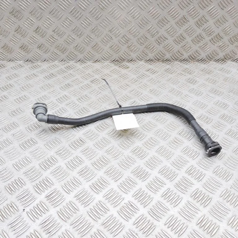 Engine coolant pipe/hose 25415CV000