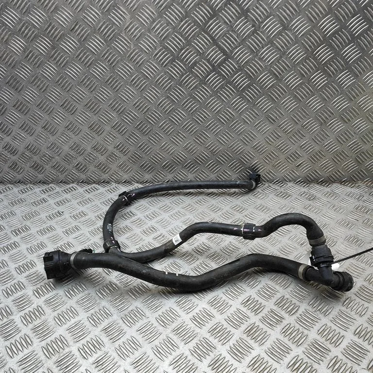 Engine coolant pipe/hose 8743371