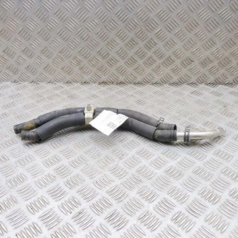 Motora dzesēšanas caurule (-es)/šļūtene (-es) KR9R6137X