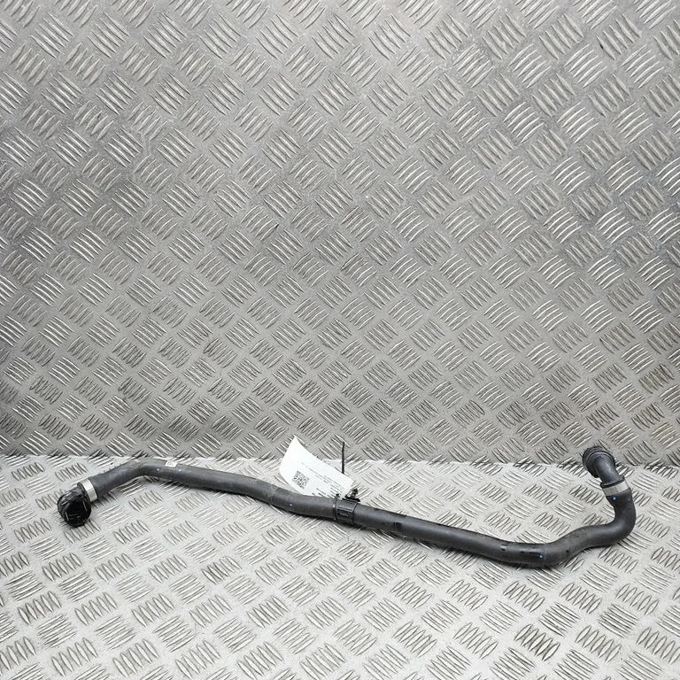 Motora dzesēšanas caurule (-es)/šļūtene (-es) 9894745