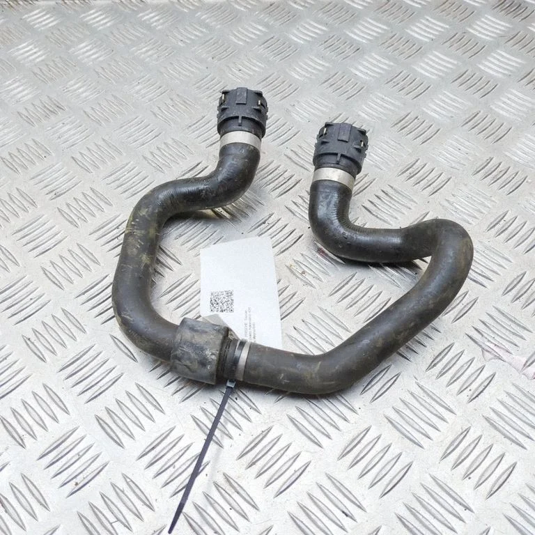 Motora dzesēšanas caurule (-es)/šļūtene (-es) – Porsche Taycan 9J1 (2019-)